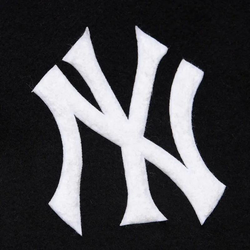 new-york-yankees-black-out-black-jacket