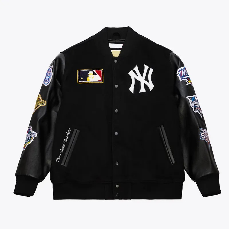 new-york-yankees-black-out-varsity-jacket