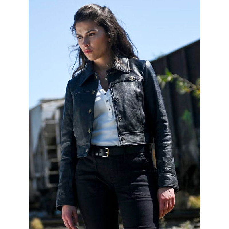 sofia-pernas-leather-jacket